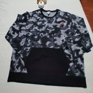 Two in one And-1 Men's Traveling Reversible Crew Sweatshirt